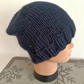 Berretto classico blu scuro in misto lana