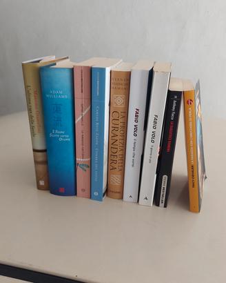 9 libri a solo 21 euro autori vari