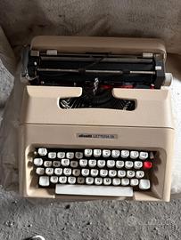 Macchina da scrivere 