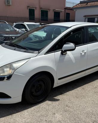 Peugeot 5008 1.6 HDi 112CV Business 5P