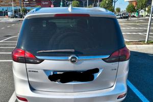 Opel Zafira 7 posti