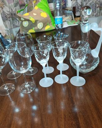 Set Calici da Vino e Decanter in Vetro/Cristallo