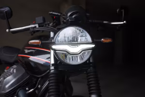 Moto Guzzi V7 Stone Special Edition | 1.748 km | A