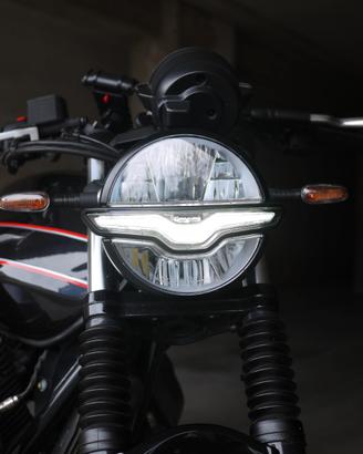 Moto Guzzi V7 Stone Special Edition | 1.748 km | A