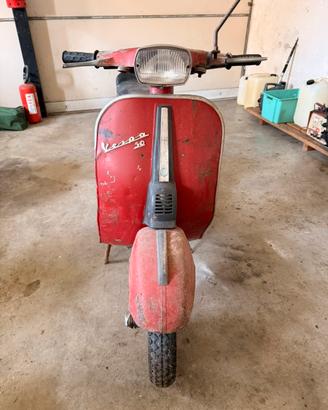 Vespa 50 special
