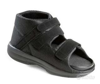 Scarpa post operatoria per operazione alluce valgo