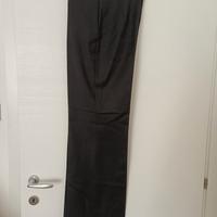 Pantaloni da donna neri in  lana. Stefanel.