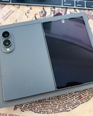 Galaxy Z Fold 8 256Gb