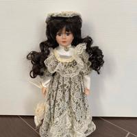 Bambola di porcellana da collezione