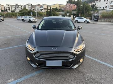 Ford Mondeo Berlina