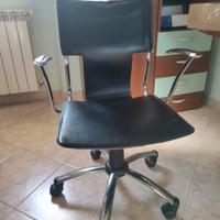 Sedia in pelle e acciaio cromato 