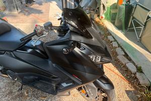 Tmax 560