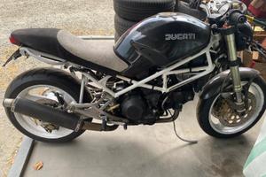 Moto ducati 900