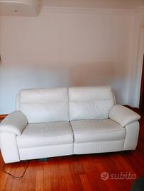 DIVANO IN PELLE