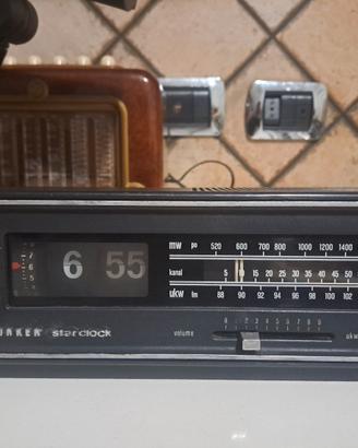 radio,orologio a cartellini mobili