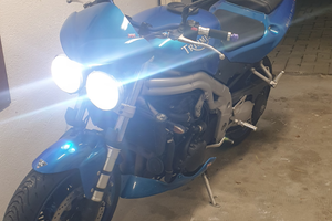 Triumph speed triple