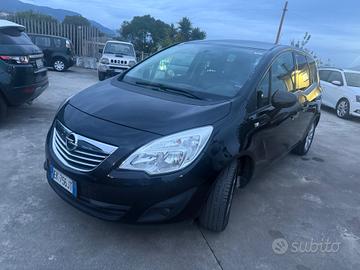 Opel Meriva 1.7 CDTI 110CV b-color