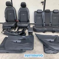 Sedili neri VW T-Cross 2022 misto pelle stoffa
