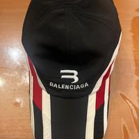 Cappello balenciaga