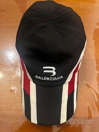 Cappello balenciaga