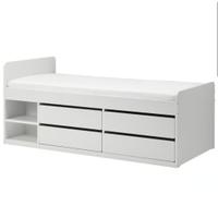 Arredo cameretta. Set mobili