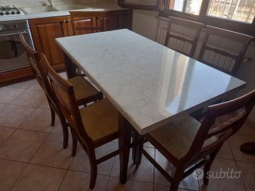 Tavolo allungabile e 6 sedie in legno massello