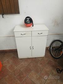 cassettiera bianca 