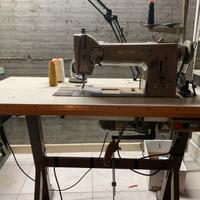 Macchina da cucire industriale Necchi