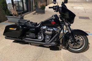 Harley Davidson Electra glide standard 107