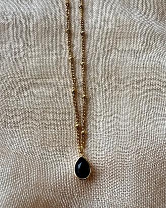 collana dorata tormalina nera portafortuna