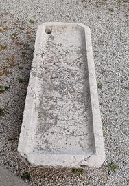 Lavandino in pietra