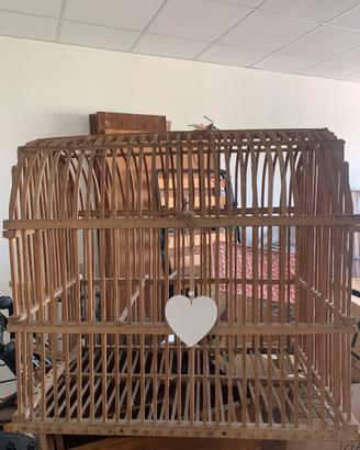 Antica gabbietta per uccellini