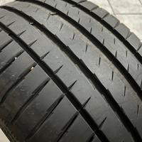 Gomme 235 40 18 95 y pilot sport 4 Michelin nuove