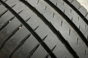 Gomme 235 40 18 95 y pilot sport 4 Michelin