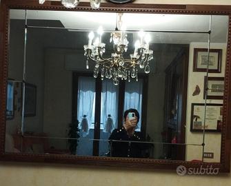 Grande specchio con cornice in legno dell'800"