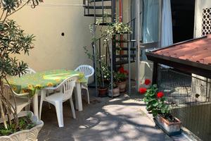 Trilocale estivo 100 mt dal mare con max 4 posti