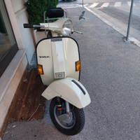 Vespa piaggio 200 E
