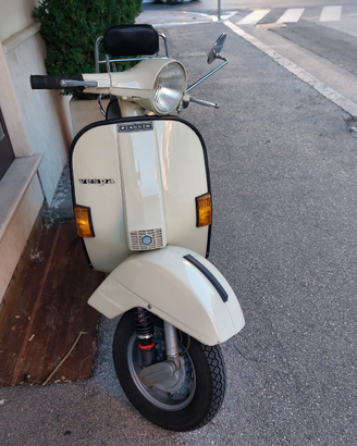 Vespa piaggio 200 E