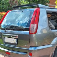 Spoiler alettone posteriore Nissan X-Trail T30 200