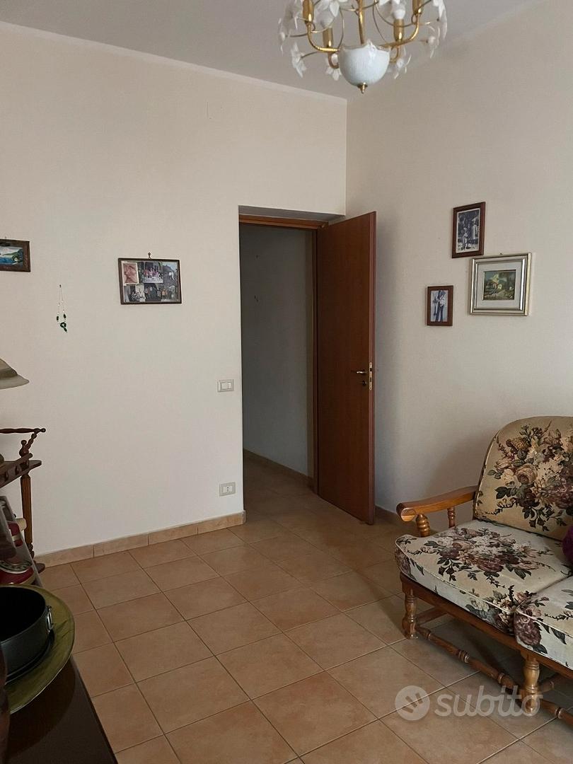 Augusta Ampio 3 Vani Ristrutturato - Vista 5
