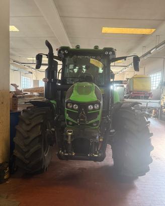 Trattore deutz 5105
