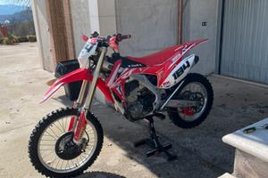Honda CRF 250 enduro con targa
