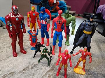 Modellini supereroi da collezione 