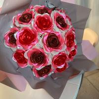 Mazzo di fiori finti