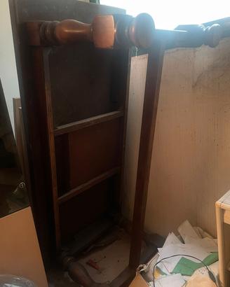 tavolo in legno massello più sedie impagliate 