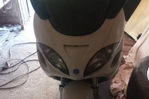 Piaggio X9  500