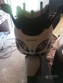 Piaggio X9  500