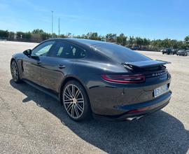 Porche Panamera 4S