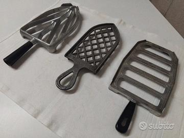 VECCHI POGGIA FERRO DA STIRO VINTAGE IN ALLUMINIO 