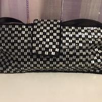 Borsa pochette vintage bianca e nera